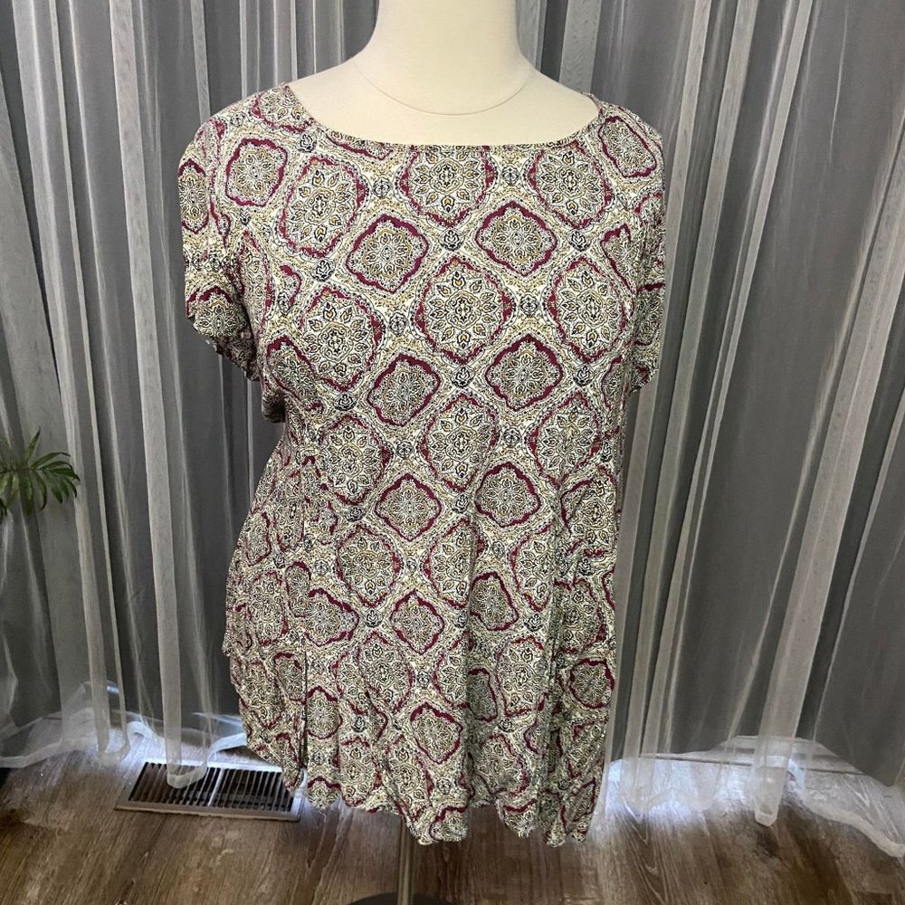 Torrid size 4 top